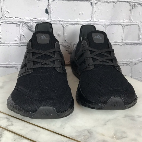 Adidas Ultraboost 21 Men’s Triple Black Active Running Shoes Size 8.5 - Picture 2 of 12